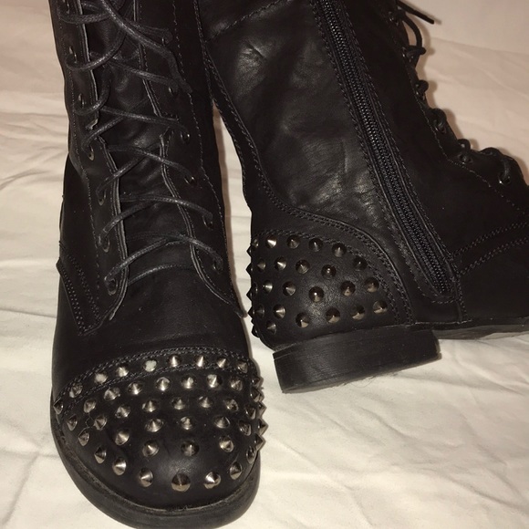 Wet Seal Shoes - Spikes combat boots